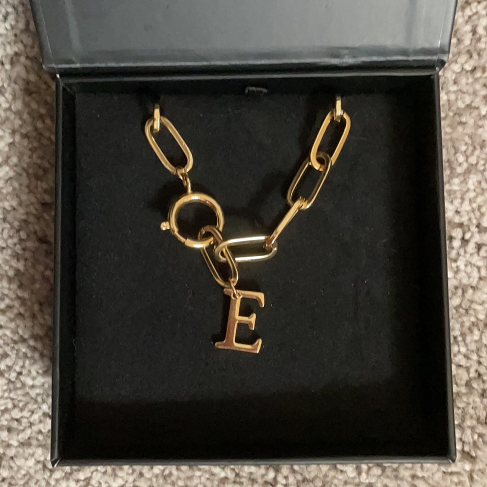 Joolz by Martha Calvo Initial Lariat Necklace “E”